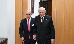 CHP eski Genel Başkanı Hikmet Çetin, Bahçeli'yi ziyaret etti
