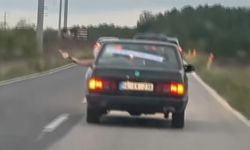 Düğün konvoyunda otomobillerden havaya ateş açtılar