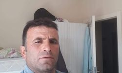 Eşini porselen bardakla başına vurarak öldürdü