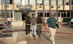 Firari hırsızlık hükümlüsünü müşteri görünümündeki polisler yakaladı
