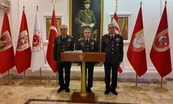 Genelkurmay Başkanı Bayraktaroğlu ile beraberindeki heyet KKTC'ye ziyarette bulundu