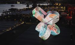 Güvenç Özel'in ‘Neuroflux'ı Contemporary Istanbul'da sanatseverlerle buluştu