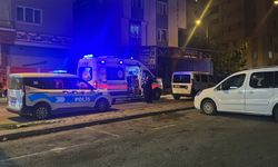 İçerisinde 3 çocuğun bulunduğu park halindeki otomobilde çakmak gazı patladı; 3 yaralı