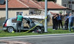 İki otomobilin çarpıştığı kazada ölü sayısı 3'e çıktı; kaza kamerada
