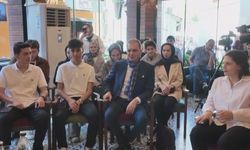 İstanbul - AK Parti Sözcüsü Ömer Çelik, Üsküdar'da 'Türkiye Yüzyılı Buluşmaları' programına katıldı.
