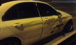 İstanbul - Ataşehir TEM bağlantı yolunda otomobil bariyere çarptı: 1'i ağır 3 yaralı