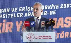 İstanbul - Bakan Uraloğlu : 32 farklı üniversiteden 46 proje ve 82 öğrencimiz ödül aldı