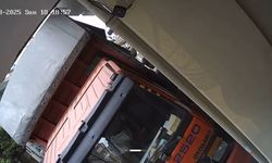 İstanbul- Esenyurt'ta rampadan kayan kamyon 3 araca çarptı; kaza kamerada