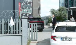 İstanbul - Gürsel Tekin CHP'nin Sarıyer'deki eski İl Başkanlığı binasında