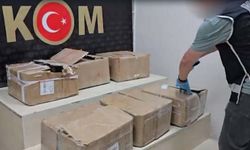 İzmir'de kaçak tütün ve elektronik sigara operasyonu