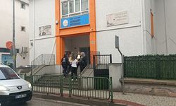 Kantinden şeker alıp yiyen 9 öğrenci, zehirlenme şüphesiyle hastaneye kaldırıldı