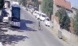 Kendisini şikayet ettiğini öne sürdüğü komşusunu darbedip, tekmeledi