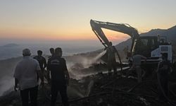 Marmara Adası'ndaki çöplük yangını 2 saatte söndürüldü