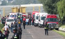 Meksika'da tren, yolcu otobüsüne çarptı: 10 ölü, 61 yaralı
