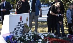Şehit polis Şeyda Yılmaz, kabri başında anıldı