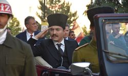 Sivas Kongresi'nin 106'ncı yılında Atatürk'ün kente gelişine temsili canlandırma