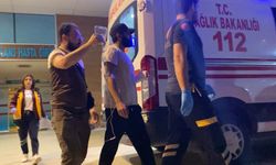Spiralle çamaşır makinesinin ayaklarını kesmek isterken elini kesti