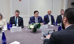 Suriye Cumhurbaşkanı Şara, ABD Dışişleri Bakanı Rubio ile görüştü