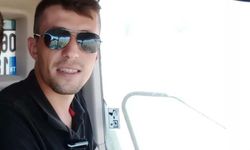Tarlaya devrilen kamyonetin sürücüsü hayatını kaybetti