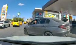 Trafikte tartıştığı sürücünün üzerine yürüdü; o anlar kamerada