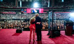Trump, Arizona'da Charlie Kirk'ü anma törenine katıldı