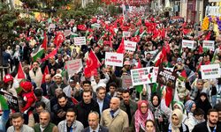 Ümraniye'de 'Gazze'ye Destek' yürüyüşü
