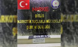 Yolcu otobüsündeki 2 kişinin midesinden 1 kilo uyuşturucu çıktı