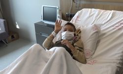 9 yaşındaki İdo, babasını böbreğiyle hayata tutundu