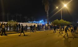 Adana'da İsrail protestosu; ABD Konsolosluğu'na taşla saldırdılar