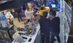 Akaryakıt istasyonu çalışanını darbeden 2 kişi tutuklandı; o anlar kamerada