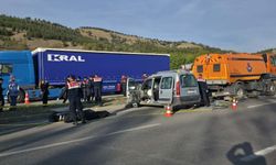 Amasya'daki kazada ölen 3 kardeş ile enişteleri toprağa verildi