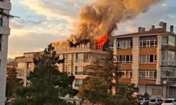 Ankara'da çatı katında çıkan yangın söndürüldü