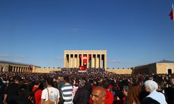 Ankara'da SOLOTÜRK eşliğinde 29 Ekim yürüyüşü