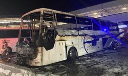 AŞTİ'de park halindeki yolcu otobüsü yandı