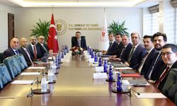 Bakan Bayraktar, BAE merkezli enerji şirketi Masdar'ın CEO'su Ramahi'yi kabul etti