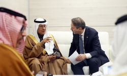 Bakan Bayraktar, Suudi Arabistan Enerji Bakanı Abdulaziz bin Salman Al Saud ile görüştü