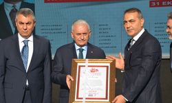 Binali Yıldırım, Mersin'de anaokulu açılışına katıldı