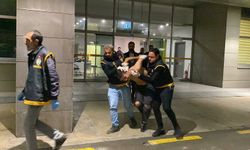 Camide 2 kişiyle ilişkiye girdiğini iddia ettiği kız kardeşine şiddet uygulayıp, üzerine kaynar su döktü (2)