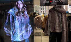 DeFacto, Afra Saraçoğlu'nun yapay zeka destekli hologramıyla müşterileriyle buluştu