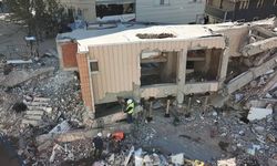 Gebze'de çöken binanın enkazı savcıların incelemesi sonrası kaldırılacak (4)