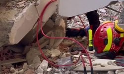 Gebze'de çöken binanın enkazı savcıların incelemesi sonrası kaldırılacak (6)