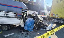 Giresun'da kamyonet, TIR'a arkadan çarptı: 1 ölü, 2 yaralı