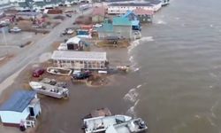 Halong Tayfunu, Alaska'nın batısını vurdu: 1 ölü