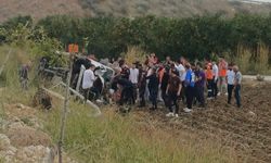 Hava yolu firmasının personelini taşıyan minibüs devrildi: 1'i ağır 5 yaralı