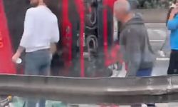 İstanbul - Büyükçekmece D-100 Karayolu'nda TIR devrildi, yol trafiğe kapatıldı-1