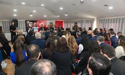İstanbul- CHP İstanbul İl Başkanı seçilen Özgür Çelik mazbatasını aldı