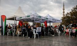 İstanbul - Eminönü'nde Gazze için özgürlük nöbeti