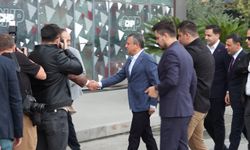 İstanbul - Özgür Özel: Olağan Kongre sürecimiz yürüyor - 1
