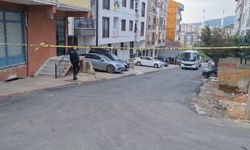 İstanbul- Sancaktepe'de sokakta yürürken silahlı saldırıya uğrayan 3 kişi öldü