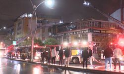 İstanbul - Sultangazi'de kafe alev alev yandı